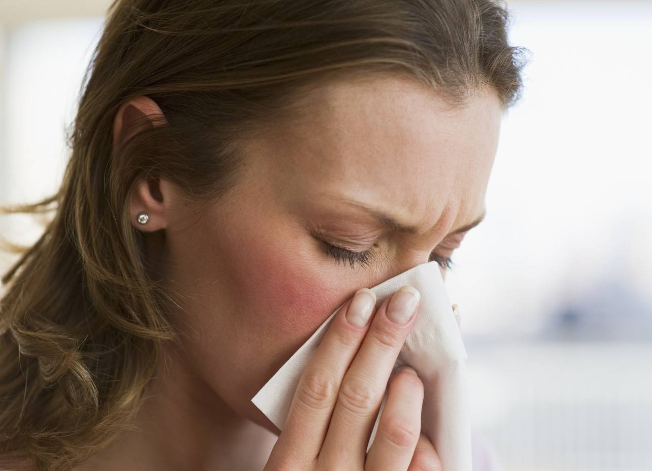 Насморк и кашель без температуры: как лечить