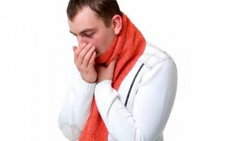 Лающий кашель у ребенка с температурой и без – как лечить