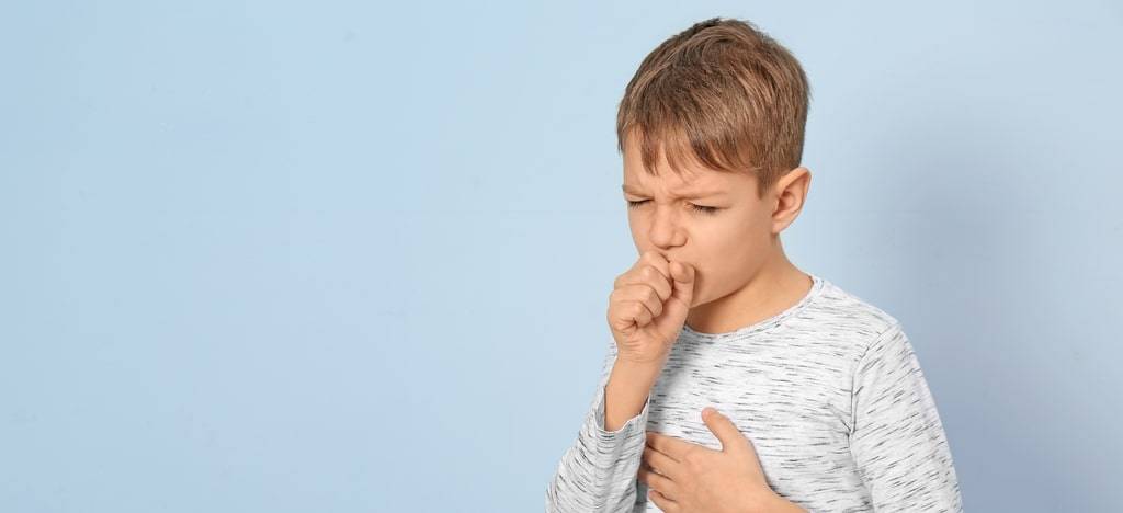 Как быстро и эффективно остановить приступ кашля у ребенка
