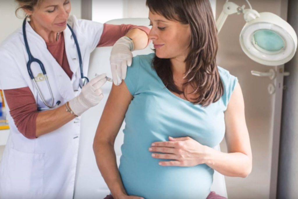 Можно ли делать прививку от гриппа беременным: за и против