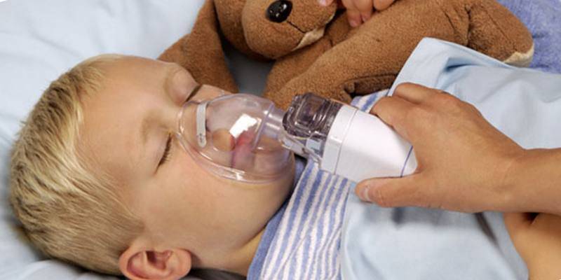 Ингаляции при заложенности носа: какие сделать небулайзером при отеке слизистой у ребенка, можно ли дышать паром