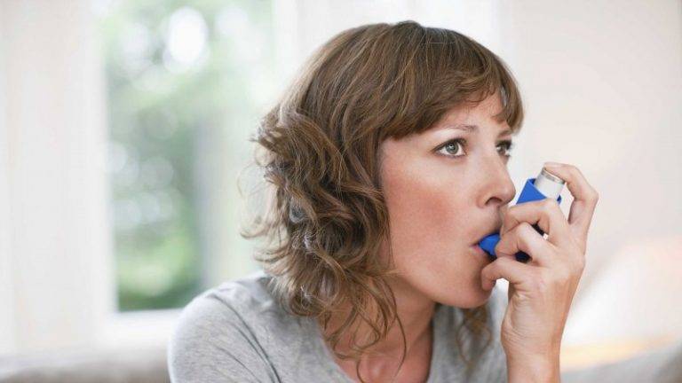 Бронхиальная астма: как и чем лечить обострение?