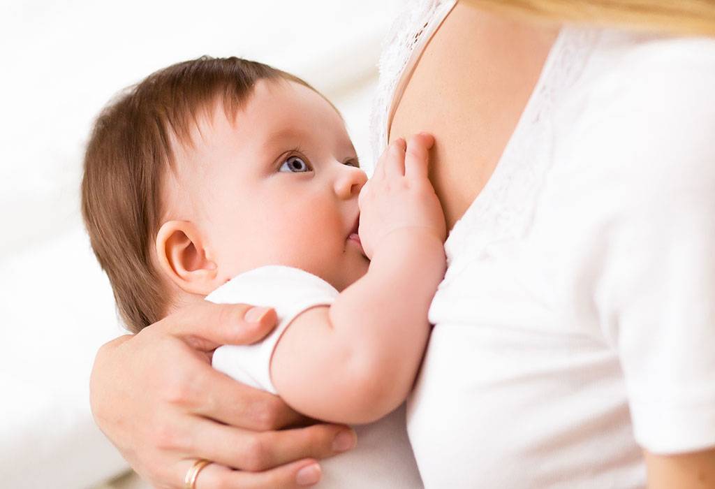 Простуда при грудном вскармливании: что нельзя делать маме и чем можно лечить заболевание?
