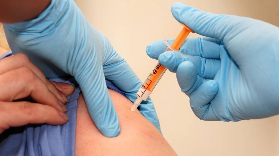 Прививка от гриппа: описание, противопоказания, реакция, вакцины