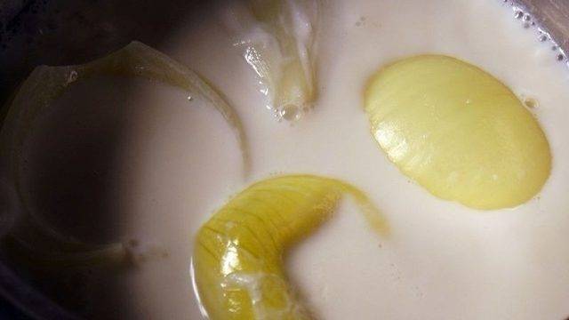 Молоко с луком от кашля: рецепты на стакан молока, для детей и взрослых