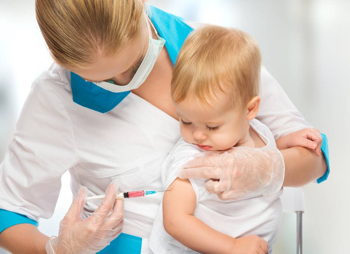 Нужна ли ребенку прививка от гриппа: аргументы «за» и «против» вакцинации