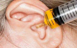 Что делать если болит ухо после высмаркивания