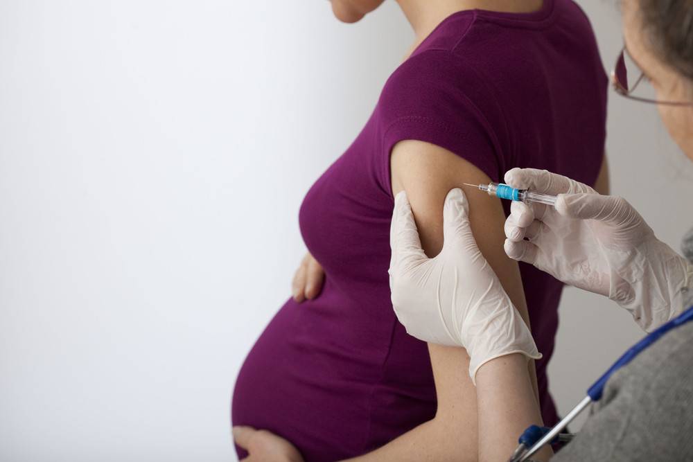Прививка от гриппа беременным - можно ли делать вакцинацию при беременности или нет, можно ли ставить при планировании или во 2 триместре