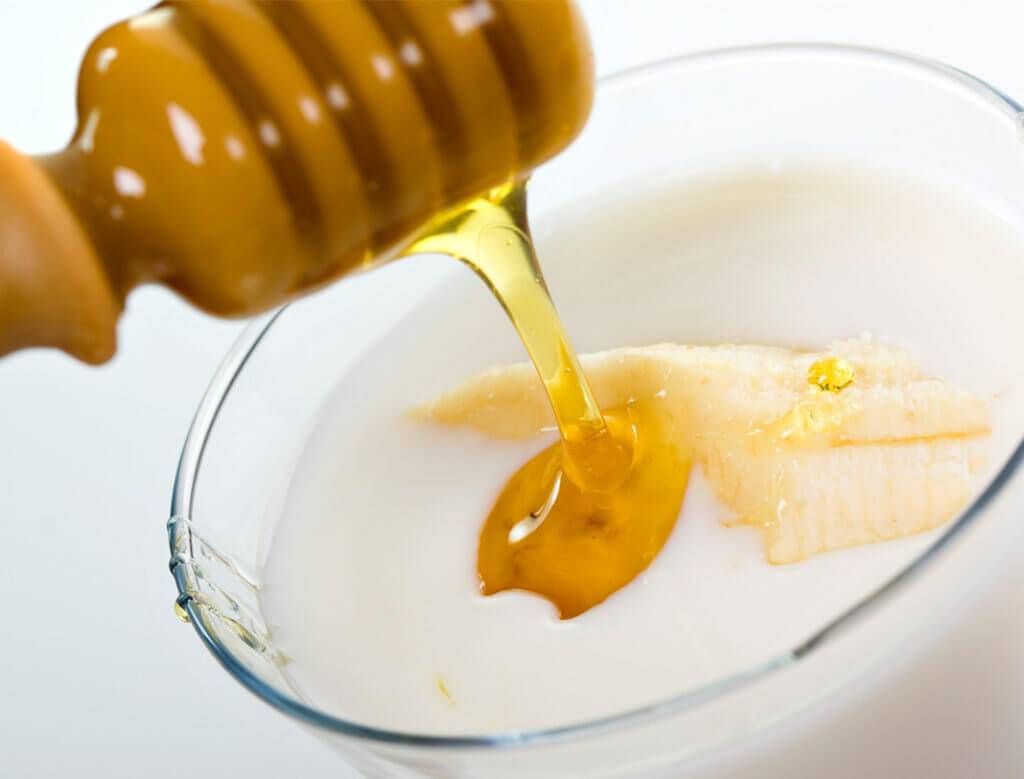 Банан от кашля: рецепты взрослому и ребенку, с медом и молоком
