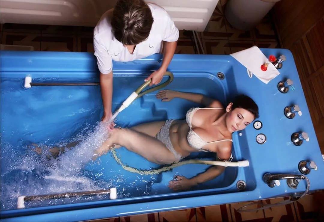 Подводный душ-массаж: показания и противопоказания, что это такое, польза и вред гидромассажных ванн, как правильно делать