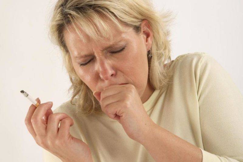 Причины и симптомы бронхита без температуры у взрослых, особенности лечения