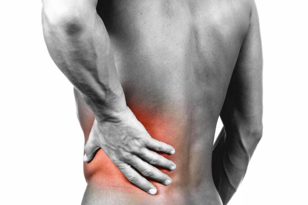 Боли в спине слева в ребрах: причины, симптомы, виды боли, диагностика и лечение