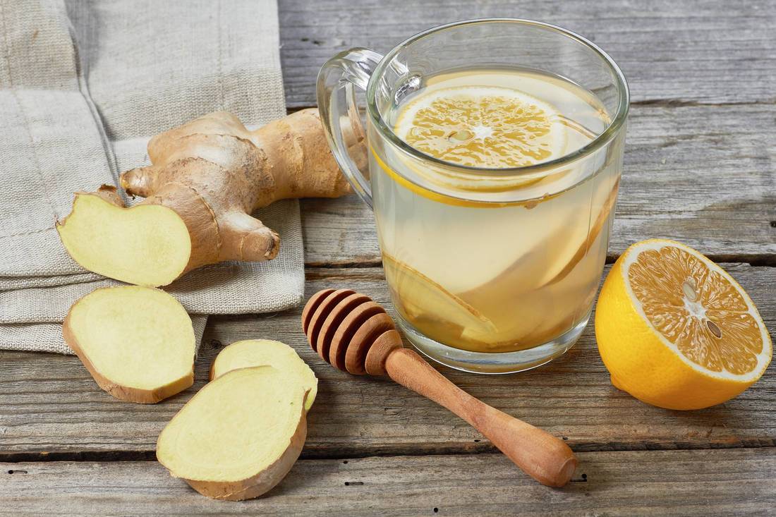 Готовим рецепт здоровья используя гремучую смесь из имбиря с лимоном и медом