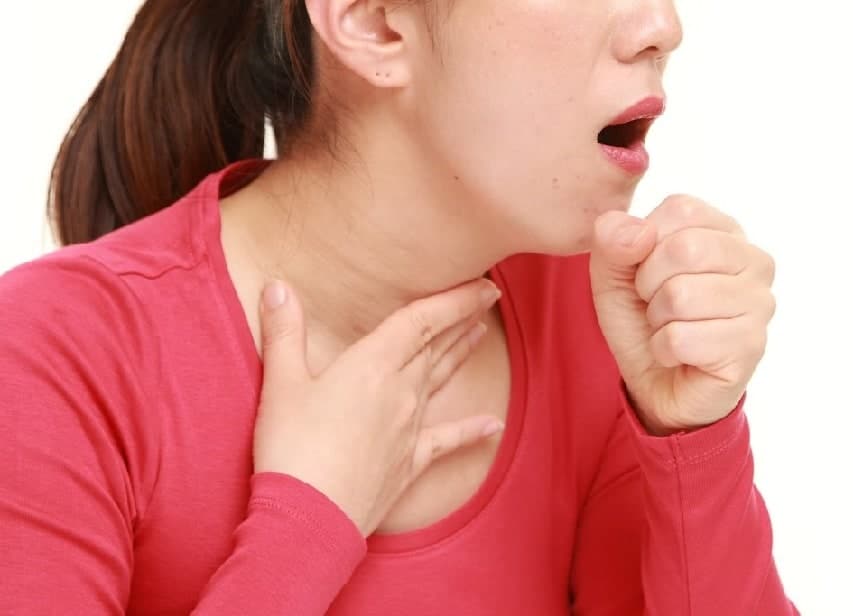 Першение в горле и сухой кашель - лечение если сильно першит, комок, причины кома у взрослого или у ребенка, синдром раздраженного
