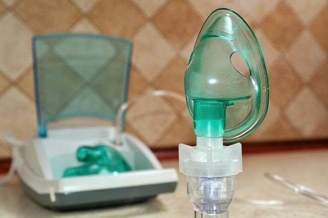 Можно ли при пневмонии делать ингаляции небулайзером и в домашних условиях, лекарства от воспаления легких
