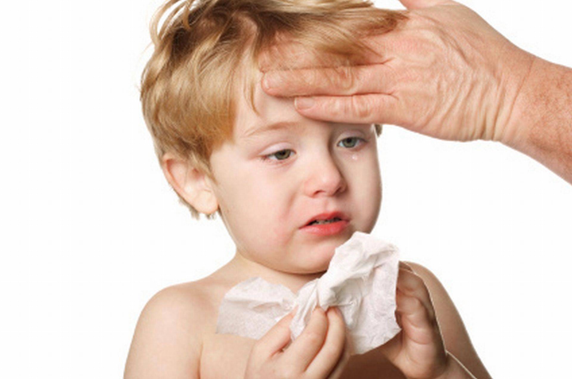 Как правильно лечить острый назофарингит у детей
