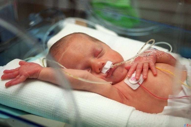 Внутриутробная пневмония у новорожденных: причины, прогноз и последствия